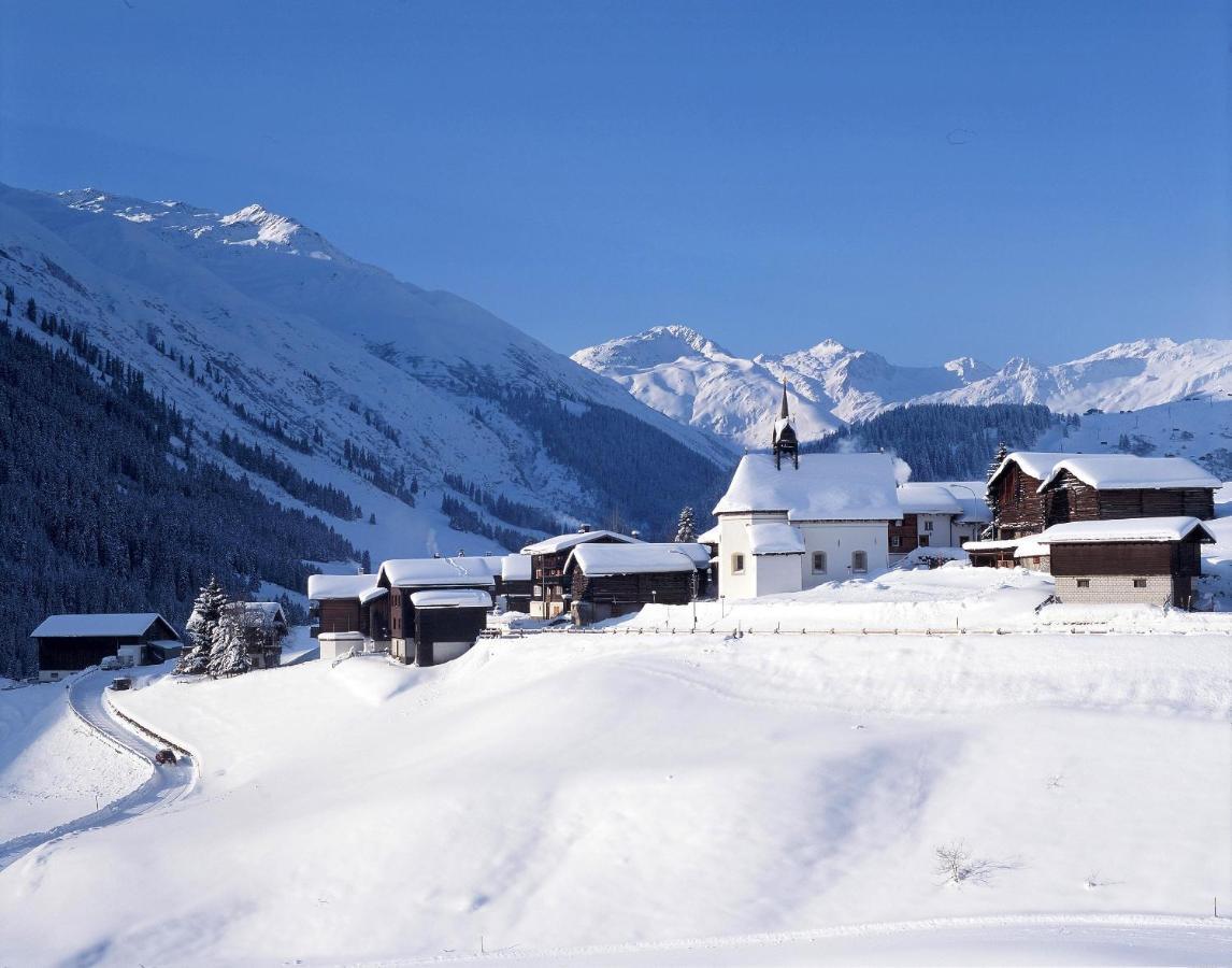 Hotel La Cruna Sedrun Esterno foto